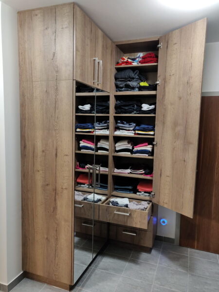 Vestavěné skříně na míru – realizace 5